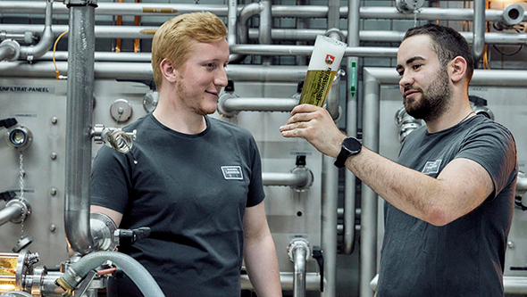 NL_Web_HeadAusbildung_590x333